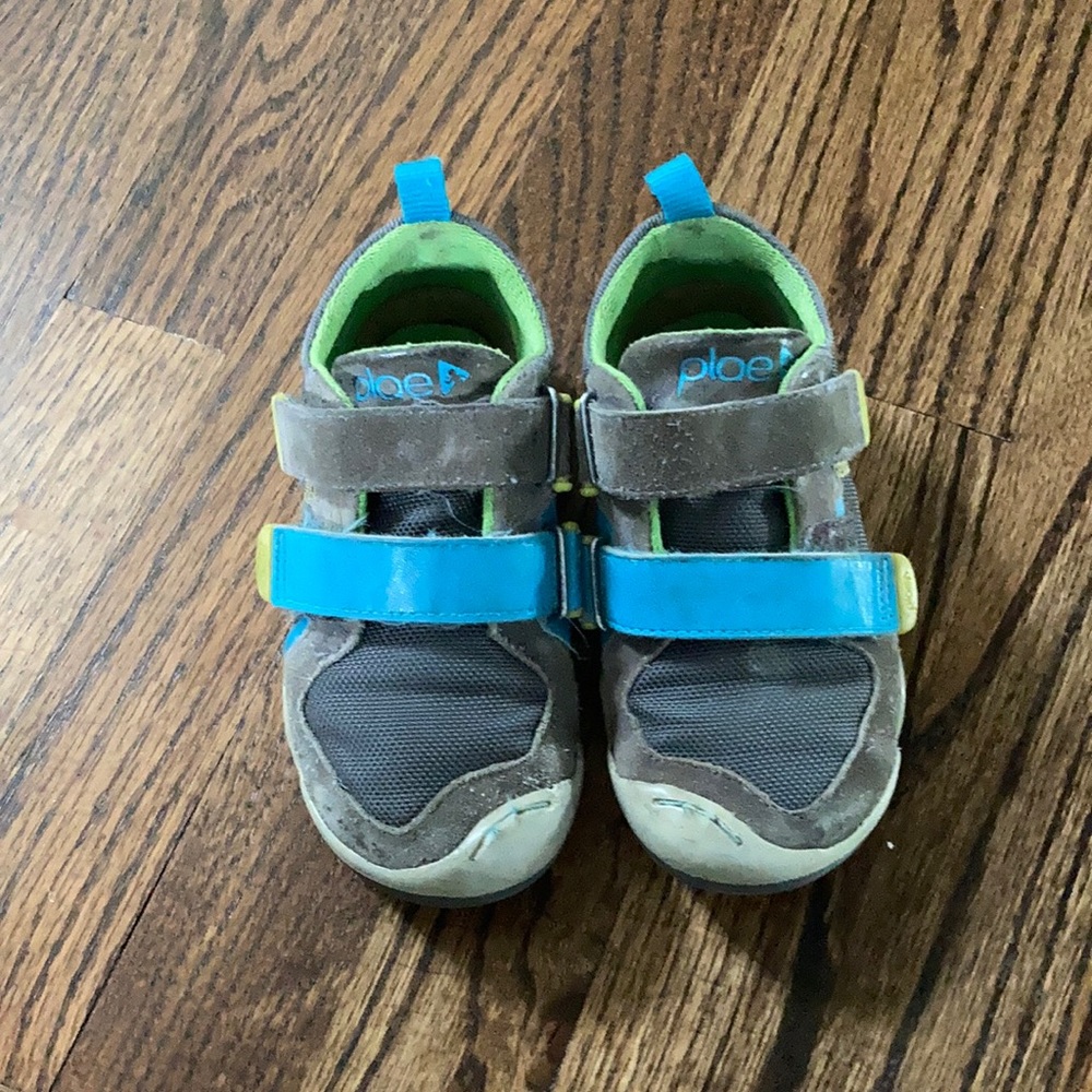 PLAE toddler size 10